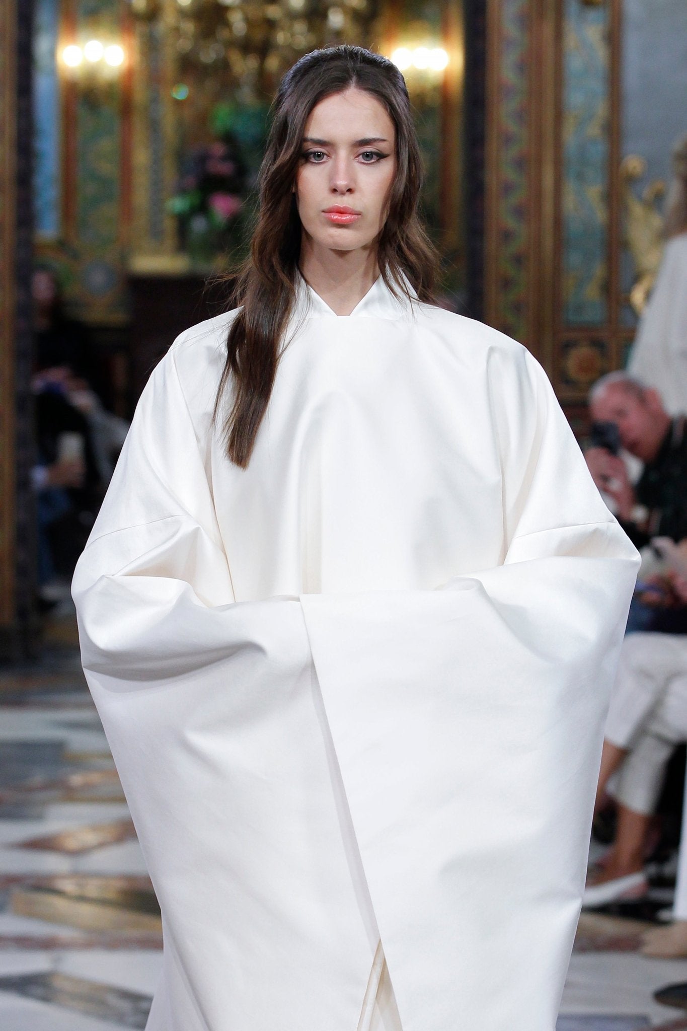 “Aunque nadie conozca” - Bess MadridKIMONO