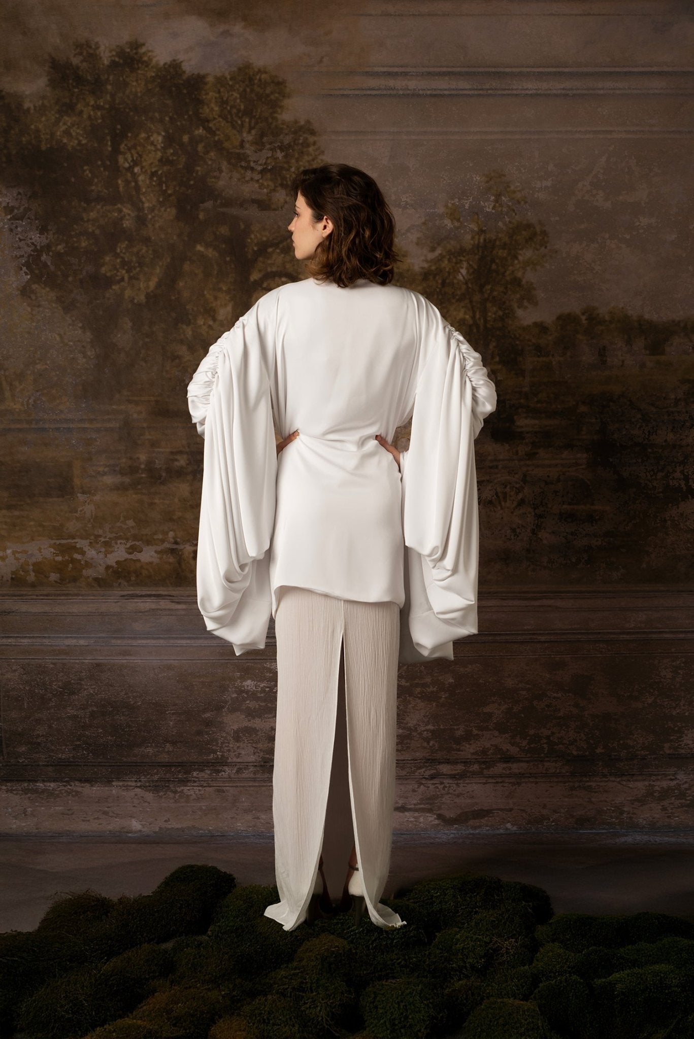 "La hiedra que asciende hasta la cumbre" - Bess Madrid